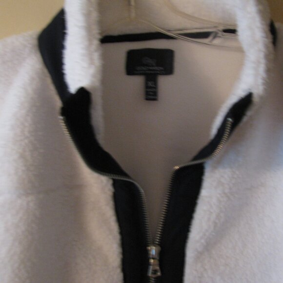 NWT - WOMENS FLEECE BLACK AND WHITE JACKET ZIP UP - SIZE XL - Picture 3 of 8
